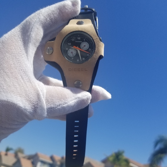 Diesel Other - ***SOLD*** DIESEL Watch DZ-7040 [Like new; needs new battery]